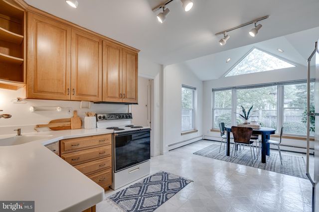 $470,000 | 411 Drexel Place, Swarthmore, PA 19081