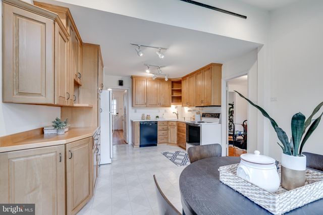 $470,000 | 411 Drexel Place, Swarthmore, PA 19081