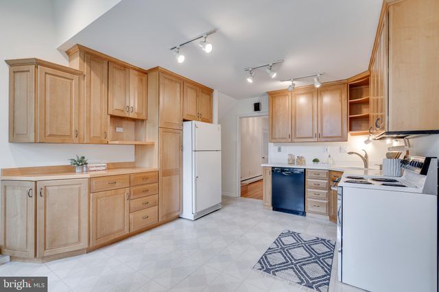 $470,000 | 411 Drexel Place, Swarthmore, PA 19081