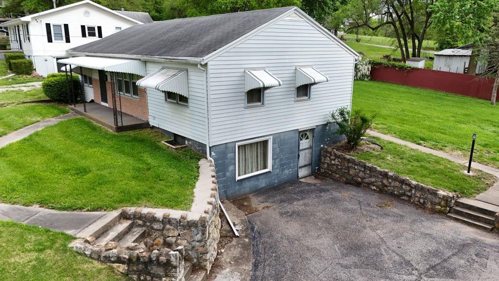 2802 Blackwell Road St. Joseph, MO 64506 - Photo 12 of 34