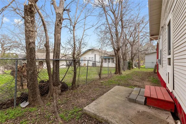 $99,999 | 1206 8th Street, Brownwood, TX 76801