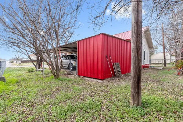 $99,999 | 1206 8th Street, Brownwood, TX 76801