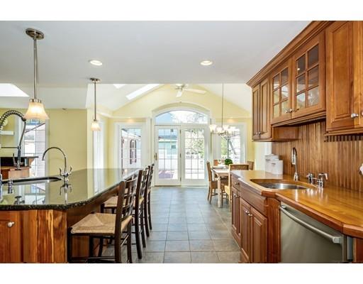 133 Robbins Road Arlington, MA 02476 - Photo 9 of 29