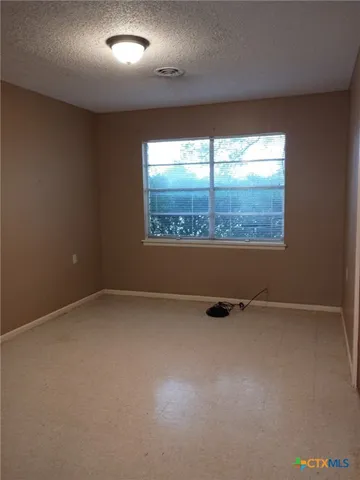 $1,100 | 200 Olsens Acres, Unit D6, Wimberley, TX 78676