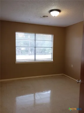 $1,100 | 200 Olsens Acres, Unit D6, Wimberley, TX 78676