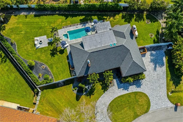 $1,500,000 | 1307 Riverview Circle, Bradenton, FL 34209