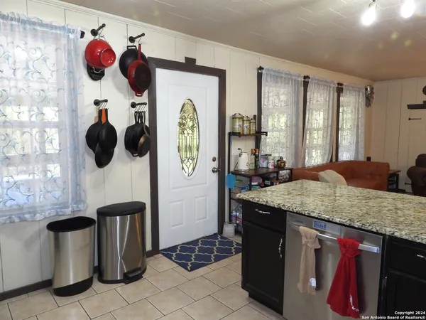 $259,500 | 155 Scenic Circle, Lakehills, TX 78063