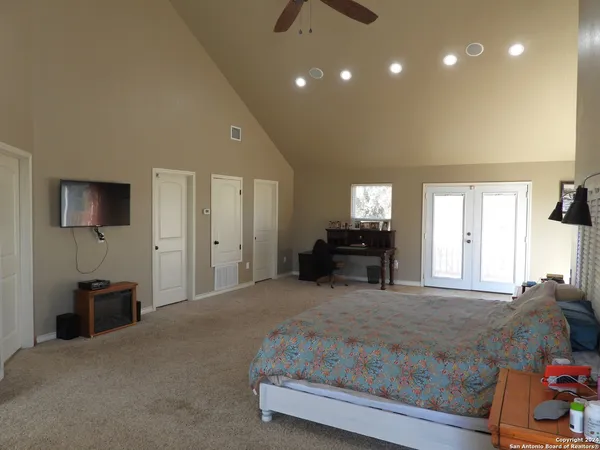 $259,500 | 155 Scenic Circle, Lakehills, TX 78063