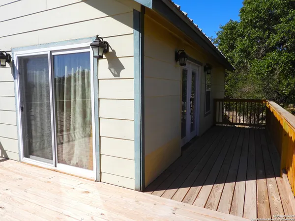 $259,500 | 155 Scenic Circle, Lakehills, TX 78063