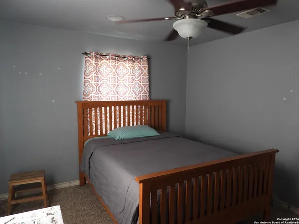 $259,500 | 155 Scenic Circle, Lakehills, TX 78063