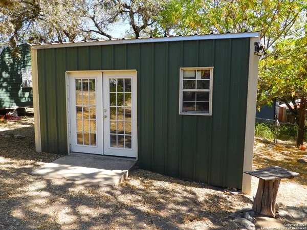 $259,500 | 155 Scenic Circle, Lakehills, TX 78063