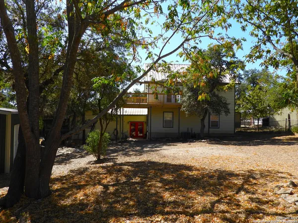 $259,500 | 155 Scenic Circle, Lakehills, TX 78063