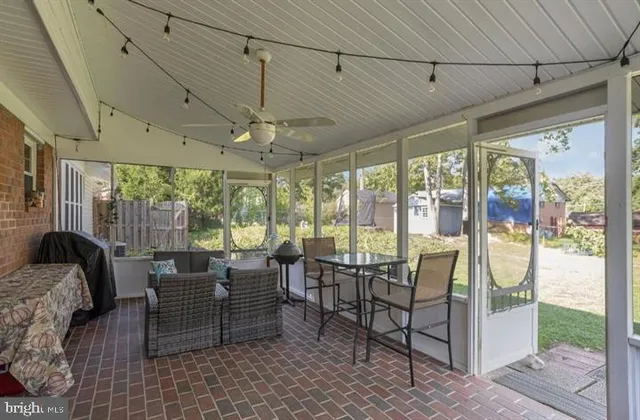 $4,000 | 6919 Rolling Road, Springfield, VA 22152