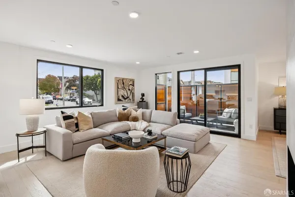 $2,725,000 | 4135 California Street, Unit 1, San Francisco, CA 94118