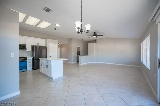 $2,100 | 2052 Poppywood Avenue, Henderson, NV 89012