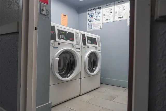 $1,900 | 496 Northwest 165th Street, Unit D409, Miami, FL 33169