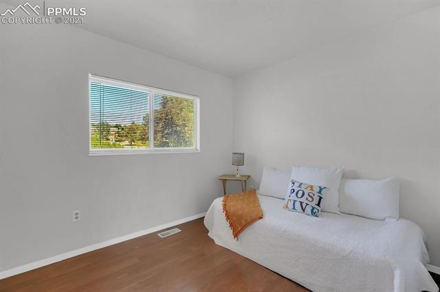 4965 Del Sol Road Colorado Springs, CO 80918 - Photo 17 of 28 Gallery Image 17