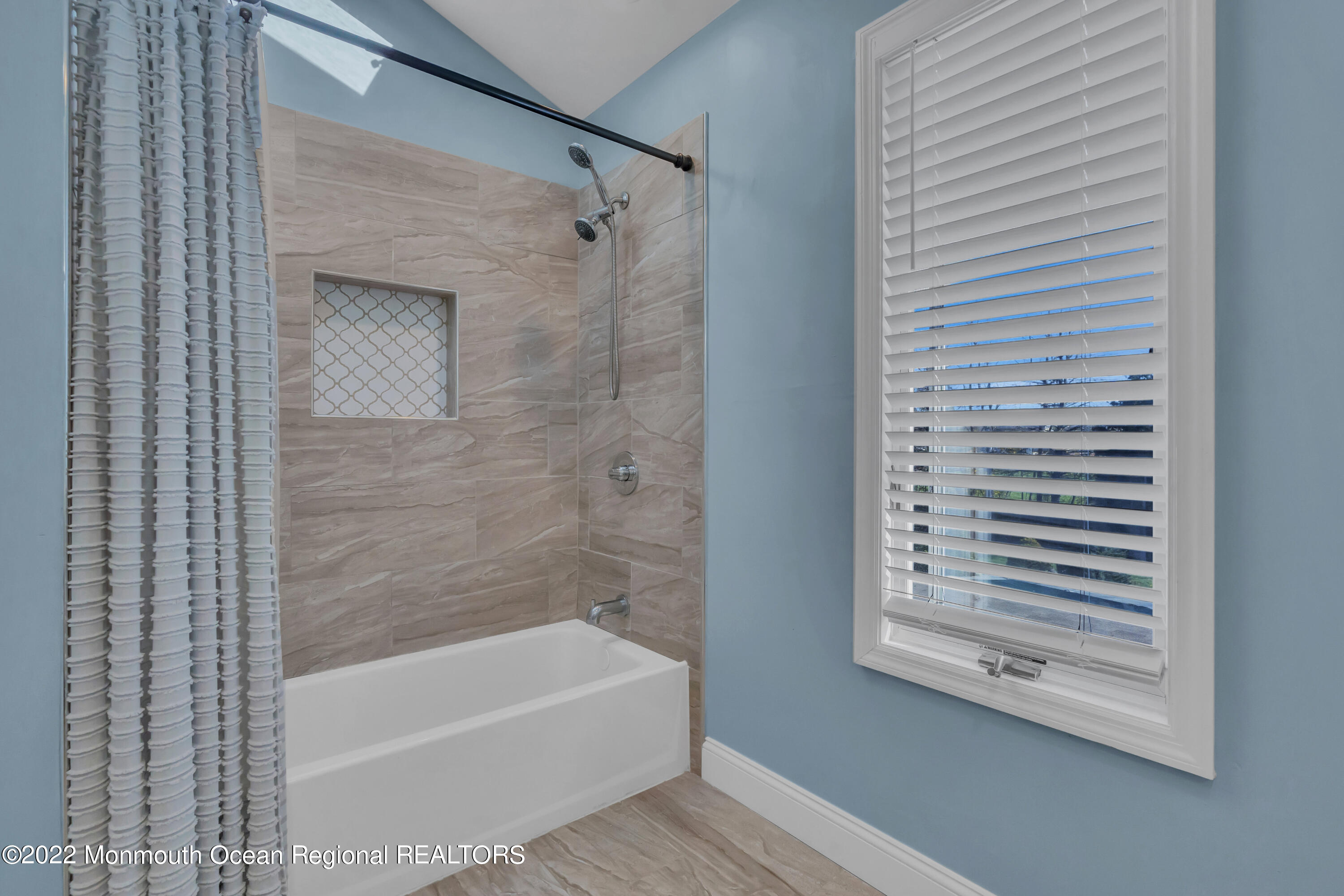 92 Old Post Road Freehold, NJ 07728 - Photo 19 of 31 022_dsc02176