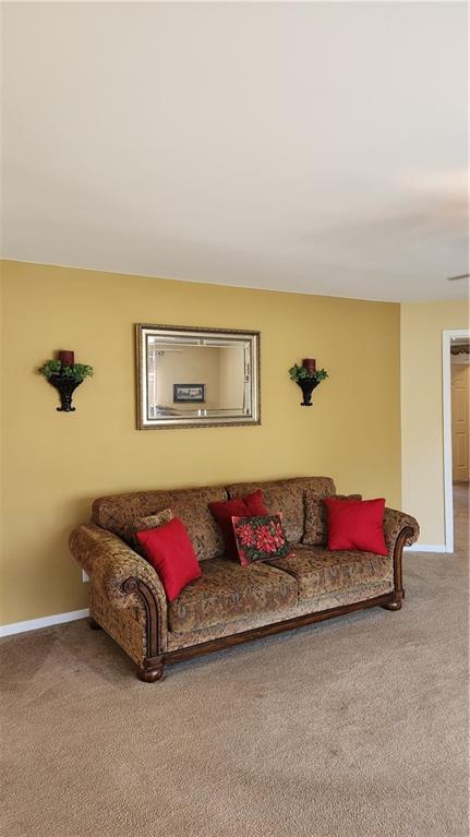 3865 Piney Dam Road Clarion, PA 16214 - Photo 22 of 41 a living room with furniture