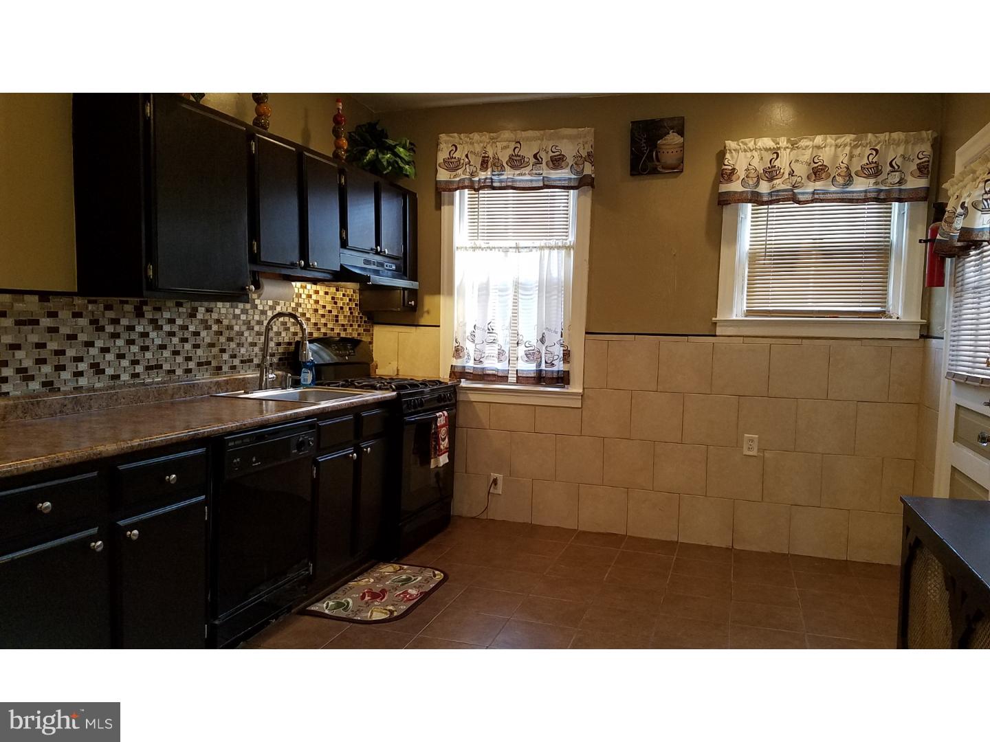 5433 Rutland Street Philadelphia, PA 19124 - Photo 1 of 24 Kitchen