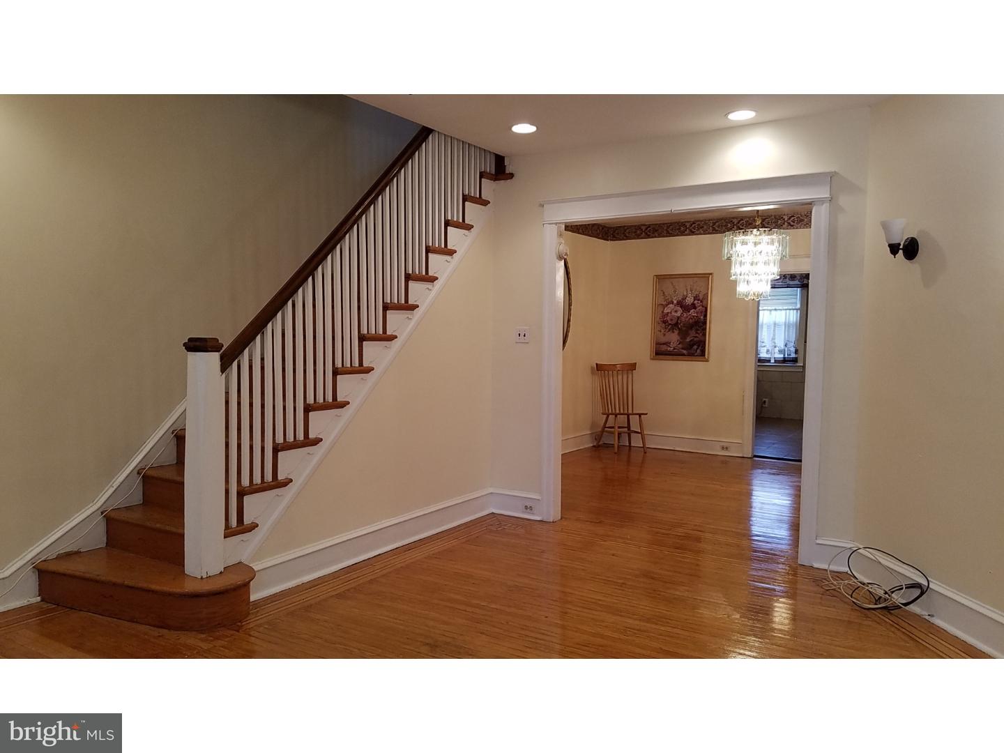 5433 Rutland Street Philadelphia, PA 19124 - Photo 13 of 24 Living Room