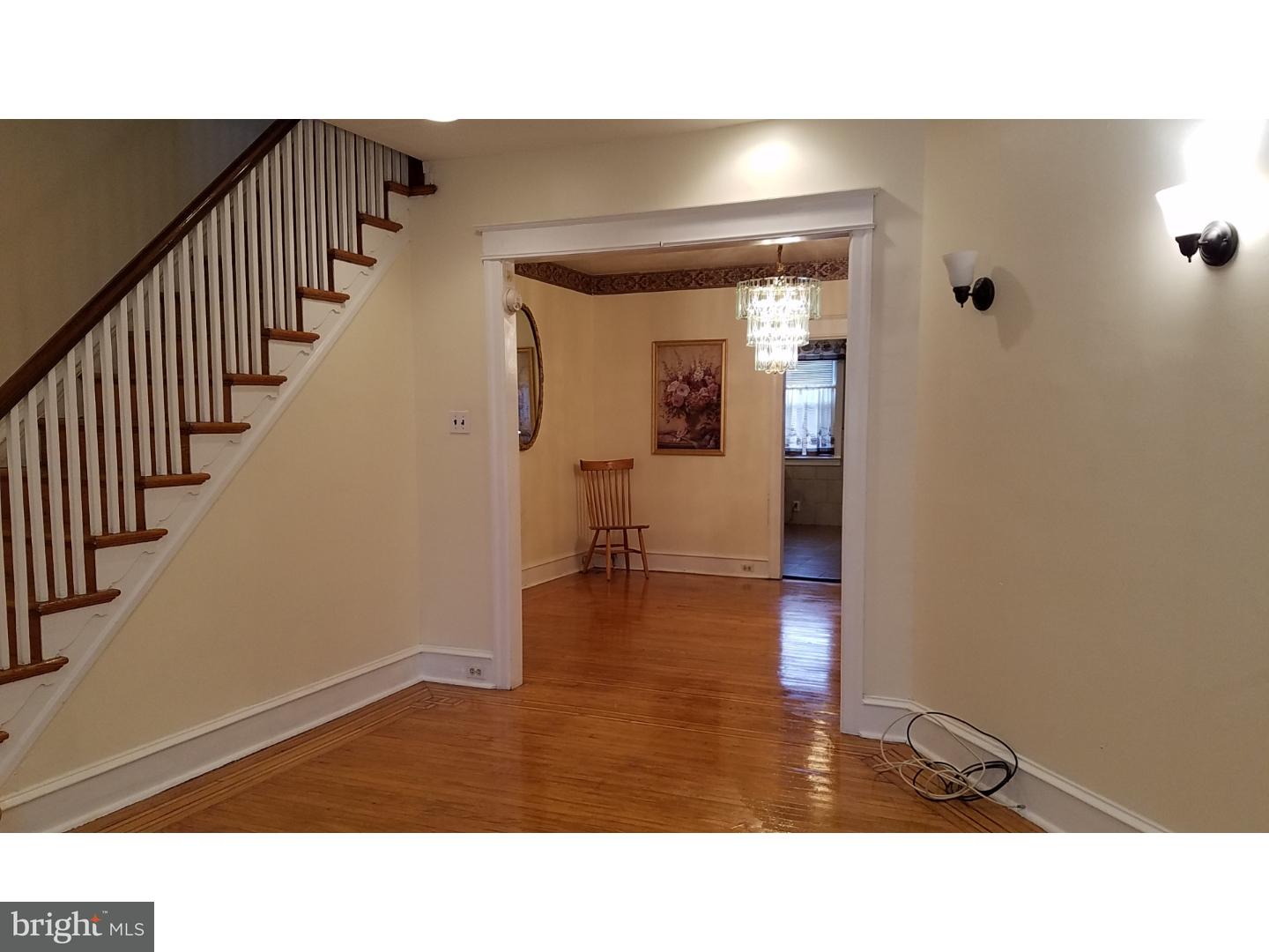 5433 Rutland Street Philadelphia, PA 19124 - Photo 15 of 24 Living Room