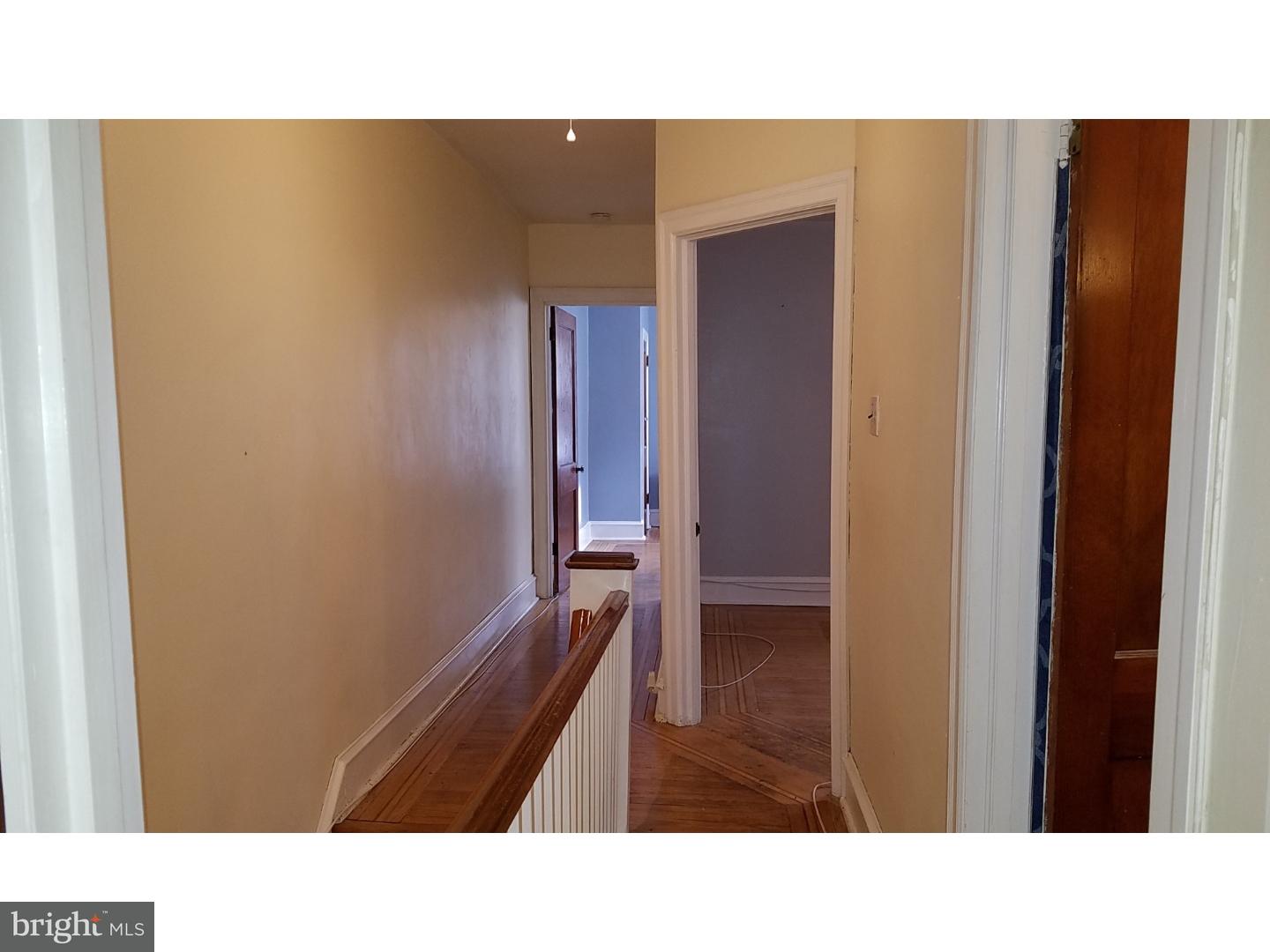 5433 Rutland Street Philadelphia, PA 19124 - Photo 23 of 24 Hallway