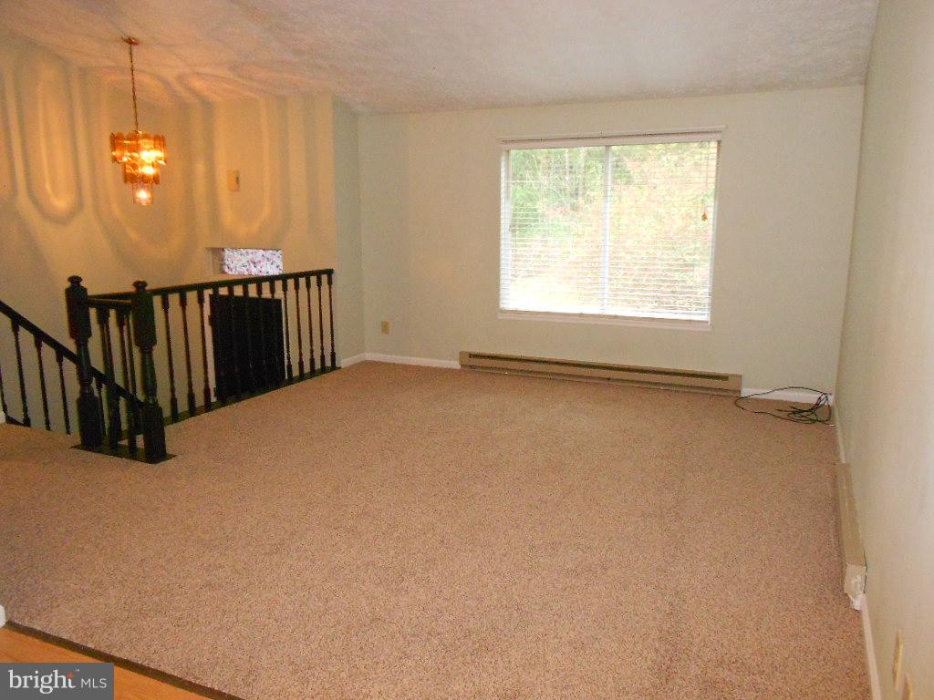 2680 Newman Road Fayetteville, PA 17222 - Photo 4 of 26 Living Room