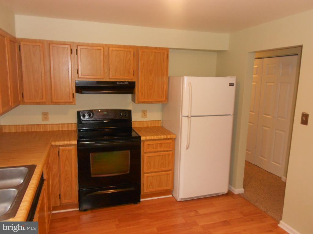 2680 Newman Road Fayetteville, PA 17222 - Photo 6 of 26 Kitchen