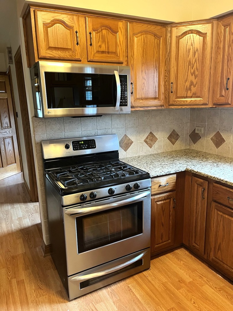 5959 South Rutherford Avenue Chicago, IL 60638 - Photo 10 of 17