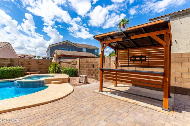 $1,145,000 | 2935 East Cathy Drive, Gilbert, AZ 85296