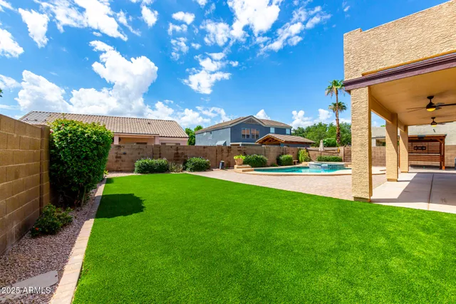 $1,145,000 | 2935 East Cathy Drive, Gilbert, AZ 85296