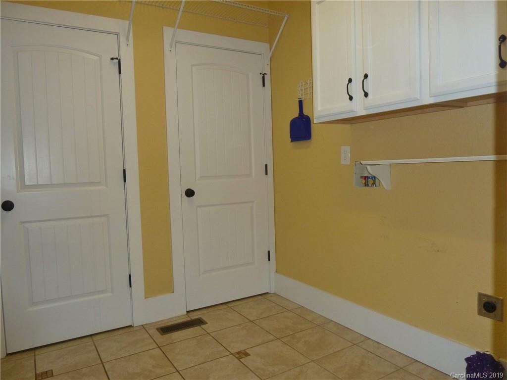 393 Church Road Fairview, NC 28730 - Photo 17 of 33 Gallery Image 17