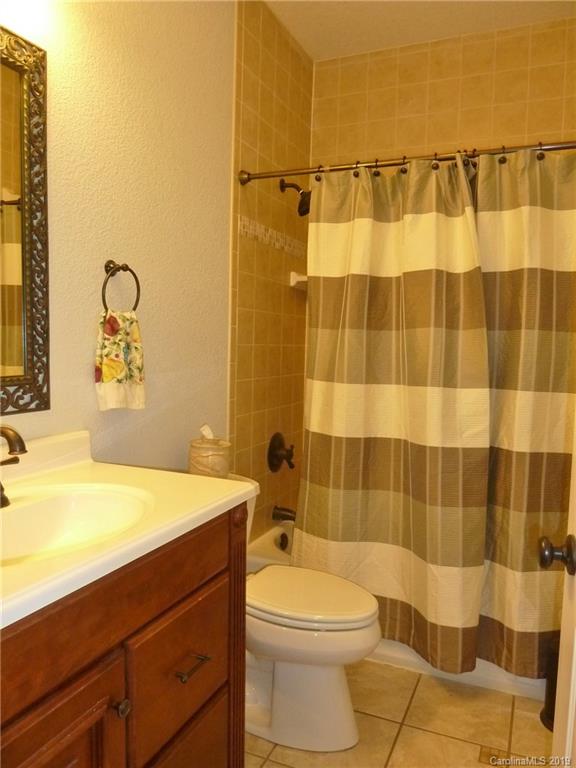 393 Church Road Fairview, NC 28730 - Photo 20 of 33 Gallery Image 20