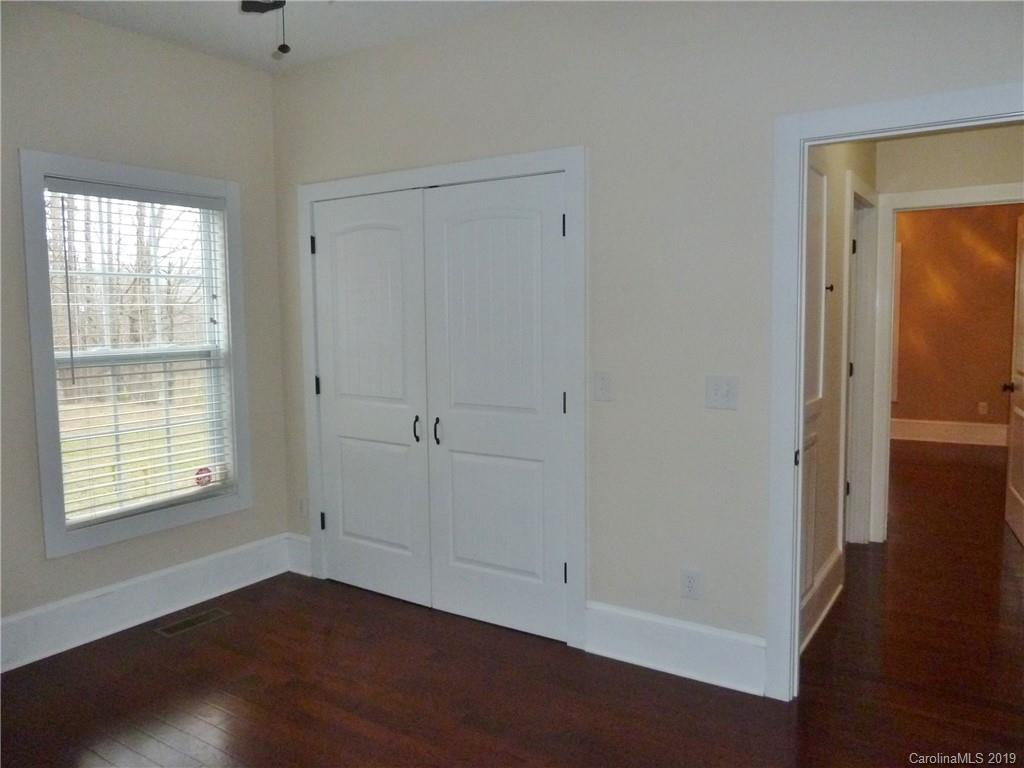 393 Church Road Fairview, NC 28730 - Photo 21 of 33 Gallery Image 21