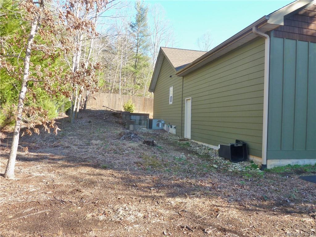 393 Church Road Fairview, NC 28730 - Photo 28 of 33 Gallery Image 28