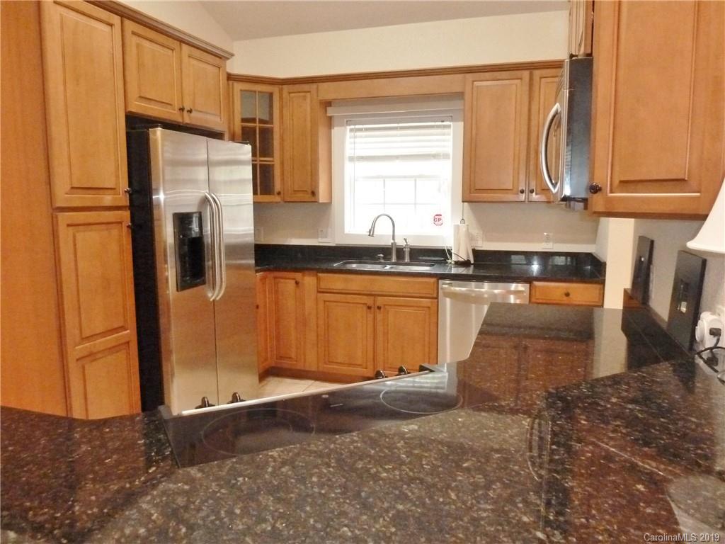 393 Church Road Fairview, NC 28730 - Photo 7 of 33 Gallery Image 7
