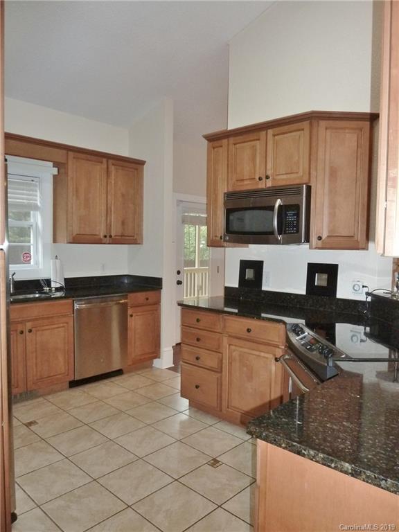 393 Church Road Fairview, NC 28730 - Photo 8 of 33 Gallery Image 8