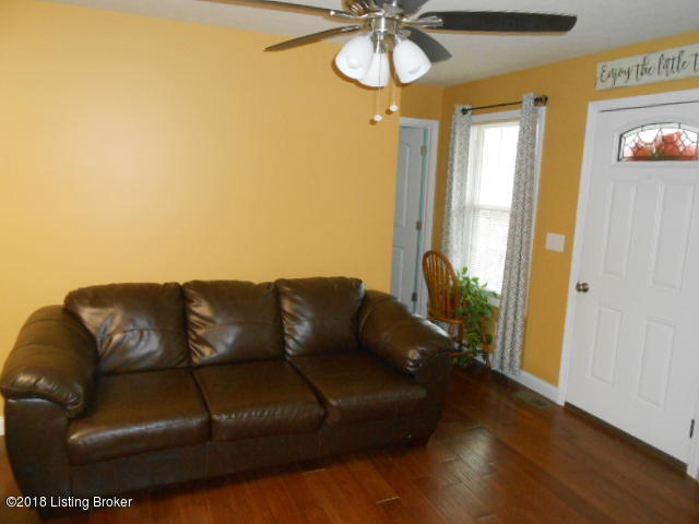 712 Homestead Valley Road New Hope, KY 40052 - Photo 7 of 31 712 Homestead Valley Rd 008