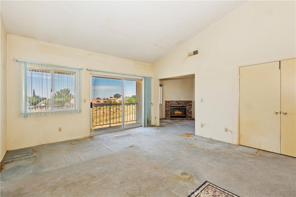 15620 Smoke Tree Street Hesperia, CA 92345 - Photo 23 of 34