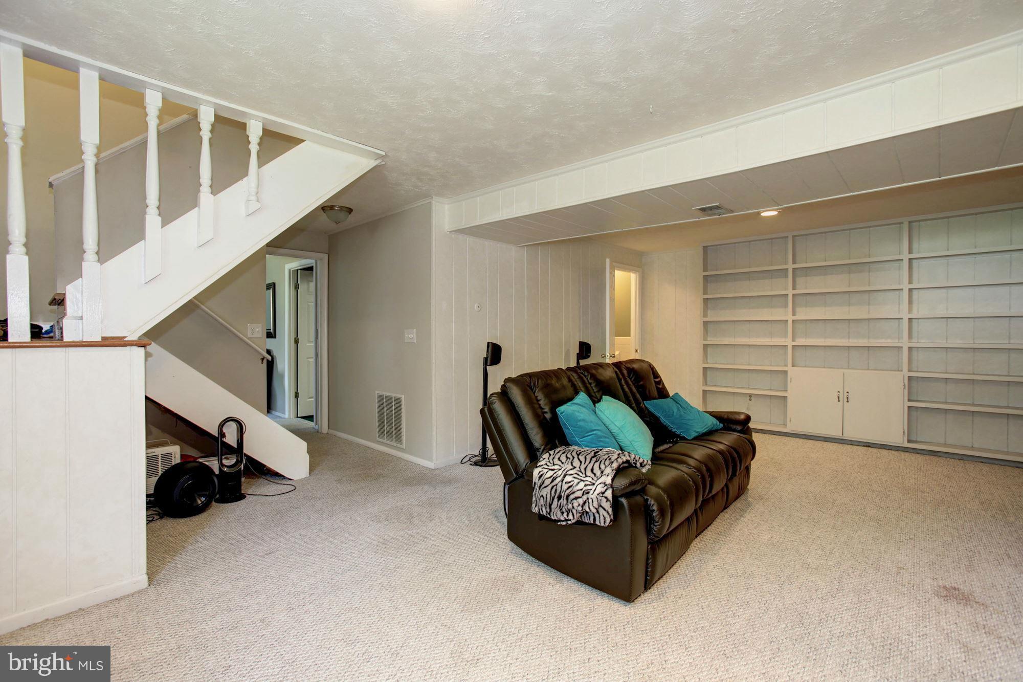 8734 Cold Plain Court Springfield, VA 22153 - Photo 19 of 30 Family Room
