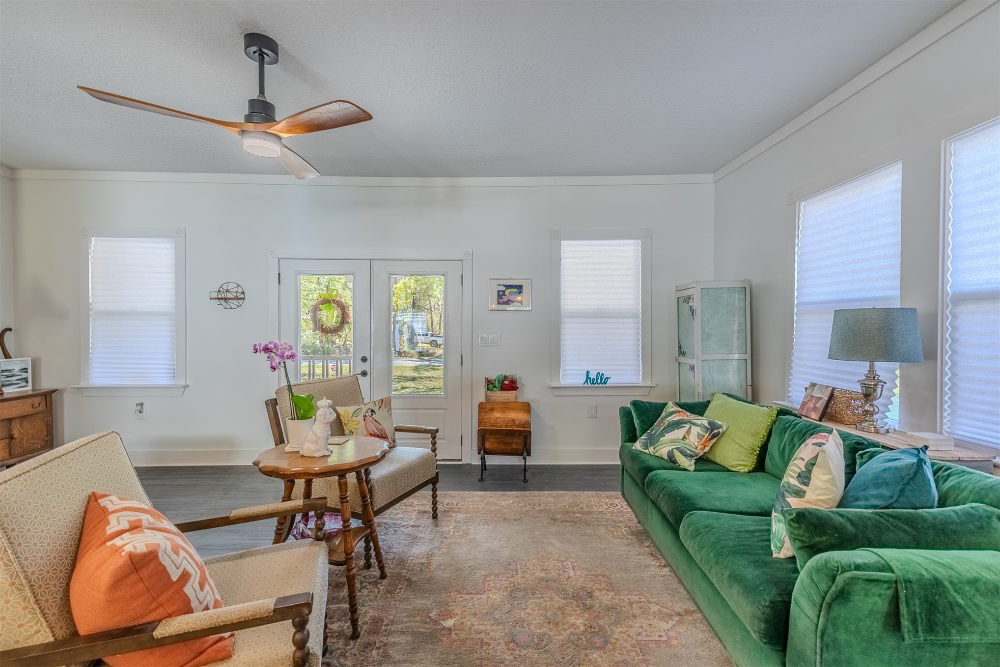 28180 Lake Hampton Road Hilliard, FL 32046 - Photo 10 of 34 a living room with furniture and a window