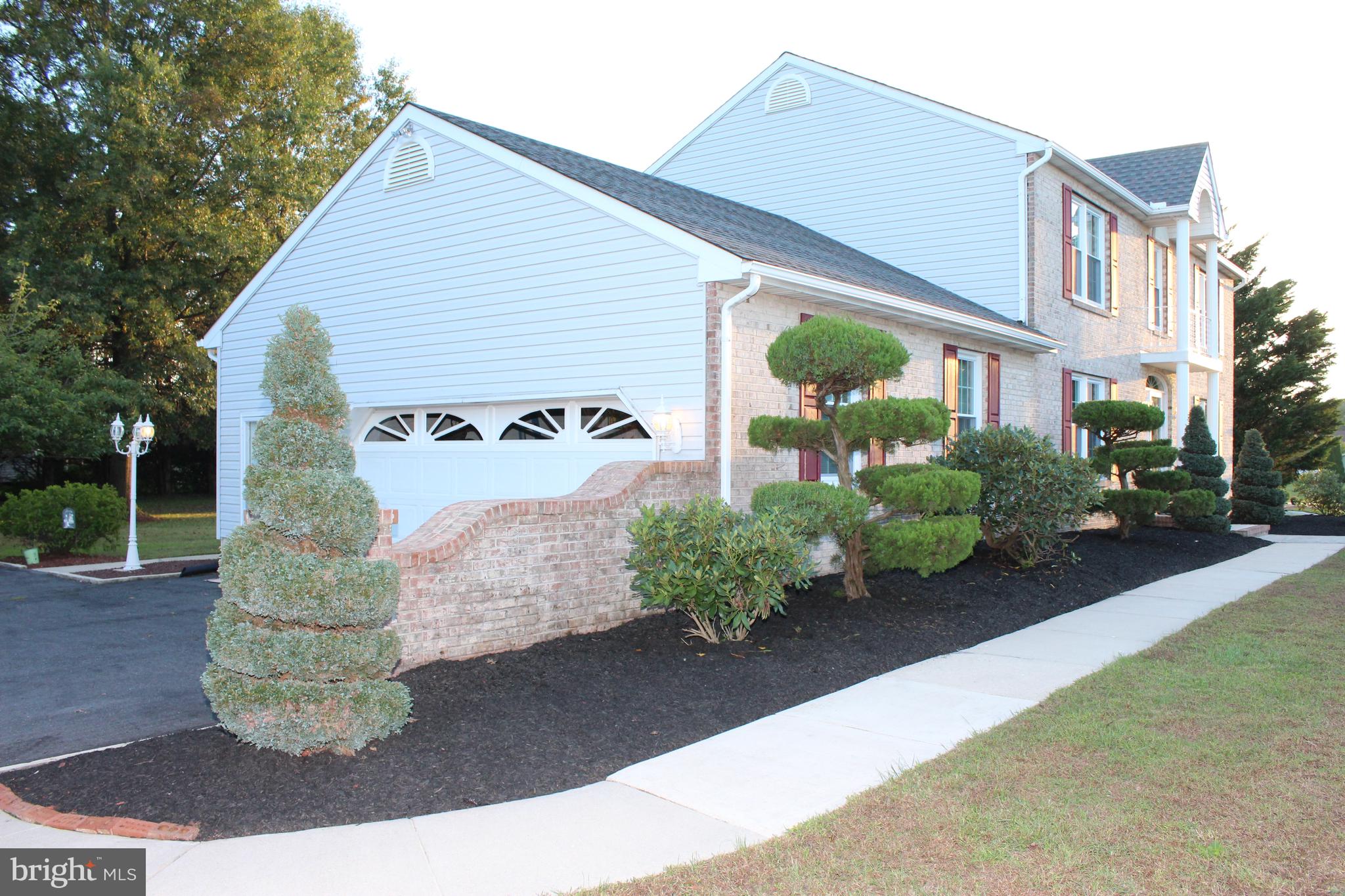 140 Brookview Loop Elkton, MD 21921 - Photo 15 of 18 Sidewalk to the front door