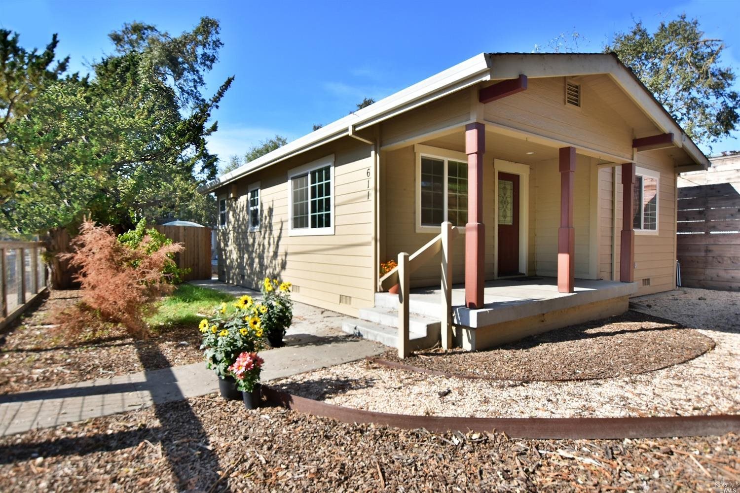 611 South Davis Street Santa Rosa, CA 95407 - Photo 1 of 1 Gallery Image 1