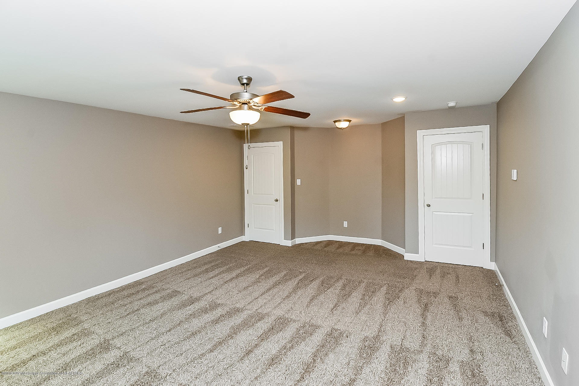 9113 Rue Orleans Lane Olive Branch, MS 38654 - Photo 12 of 24 012-photo-master-bedroom-7631674