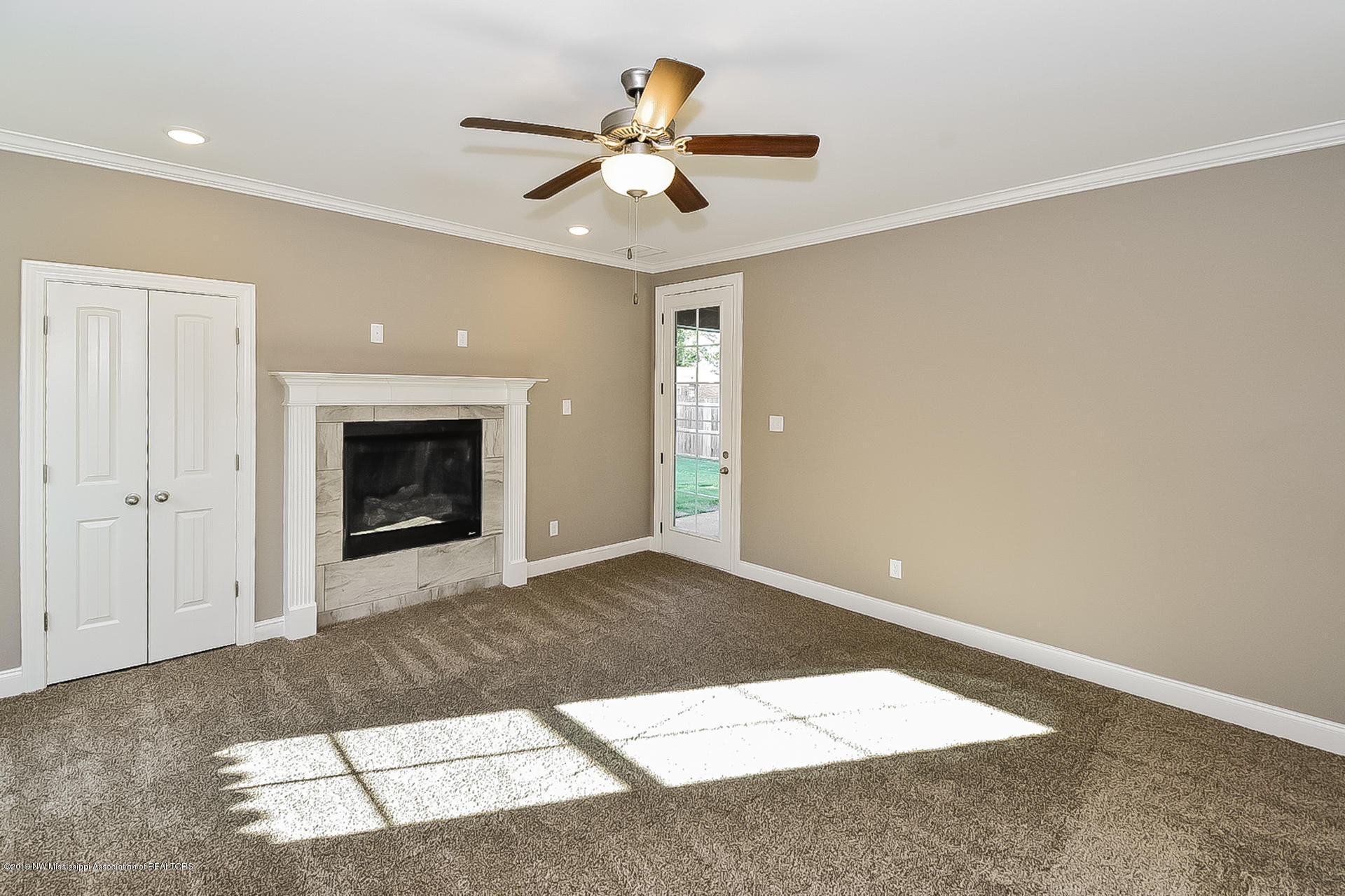 9113 Rue Orleans Lane Olive Branch, MS 38654 - Photo 13 of 24 013-photo-master-bedroom-7631677