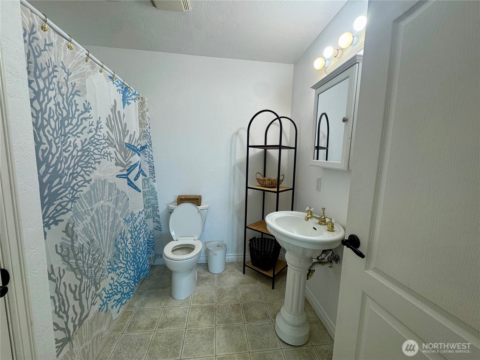 2984 West Sequim Bay Road Sequim, WA 98382 - Photo 28 of 40