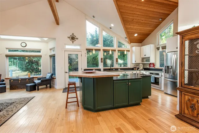 $1,500,000 | 2984 West Sequim Bay Road, Sequim, WA 98382