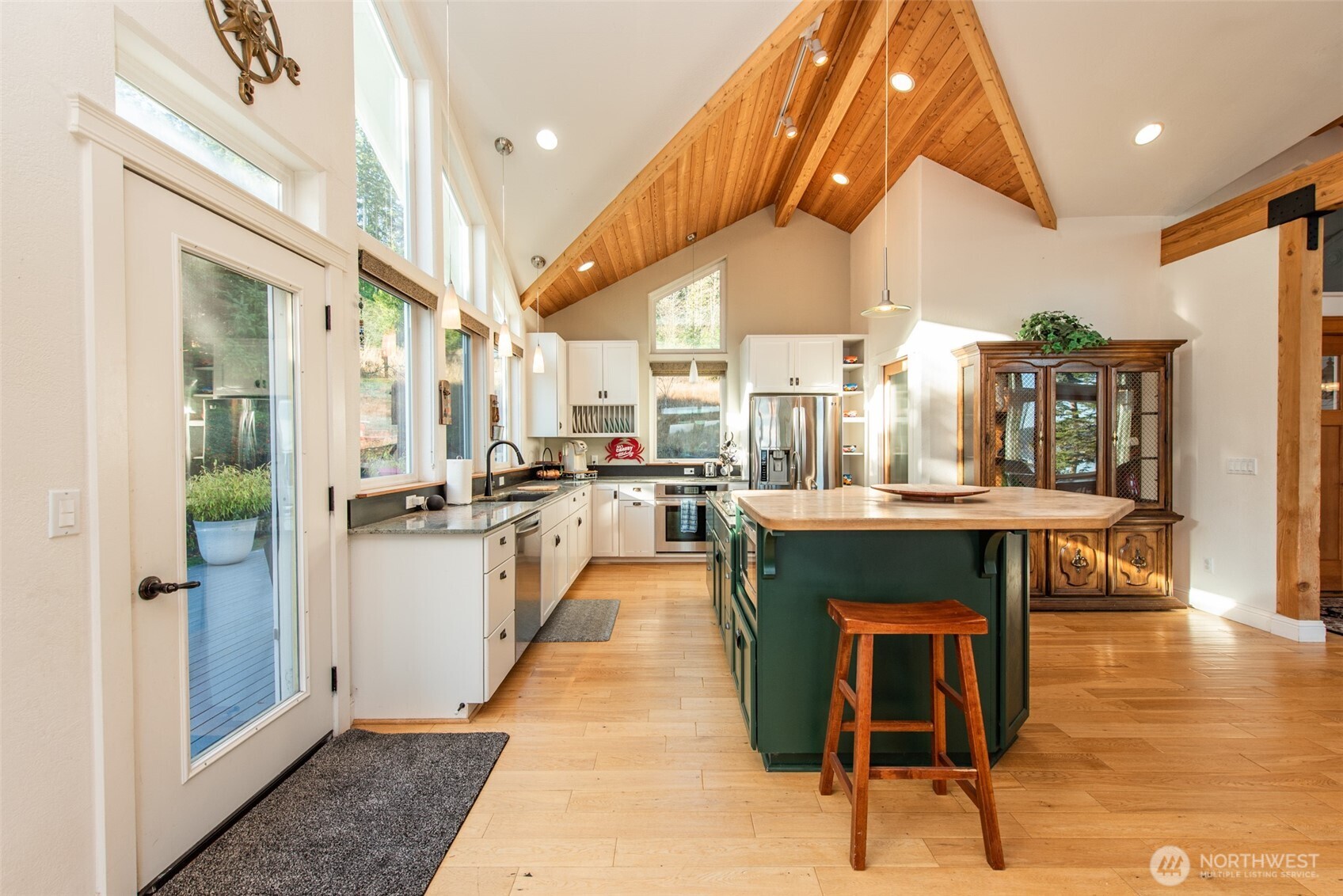 2984 West Sequim Bay Road Sequim, WA 98382 - Photo 9 of 40