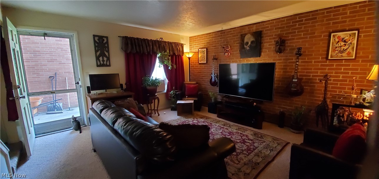 999 Renninger Road, Unit 19 New Franklin, OH 44319 - Photo 4 of 12